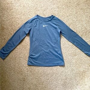 Nike Dri-Fit Long Sleeve for Cold Weather, Girls L/Women’s XS